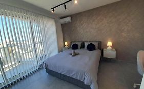 Stunning Sea View Luxury Duplex Penthouse With Jacuzzi